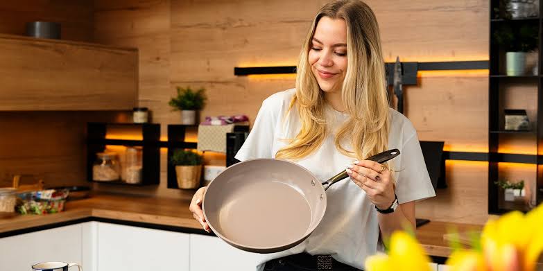 Cook and Pan
