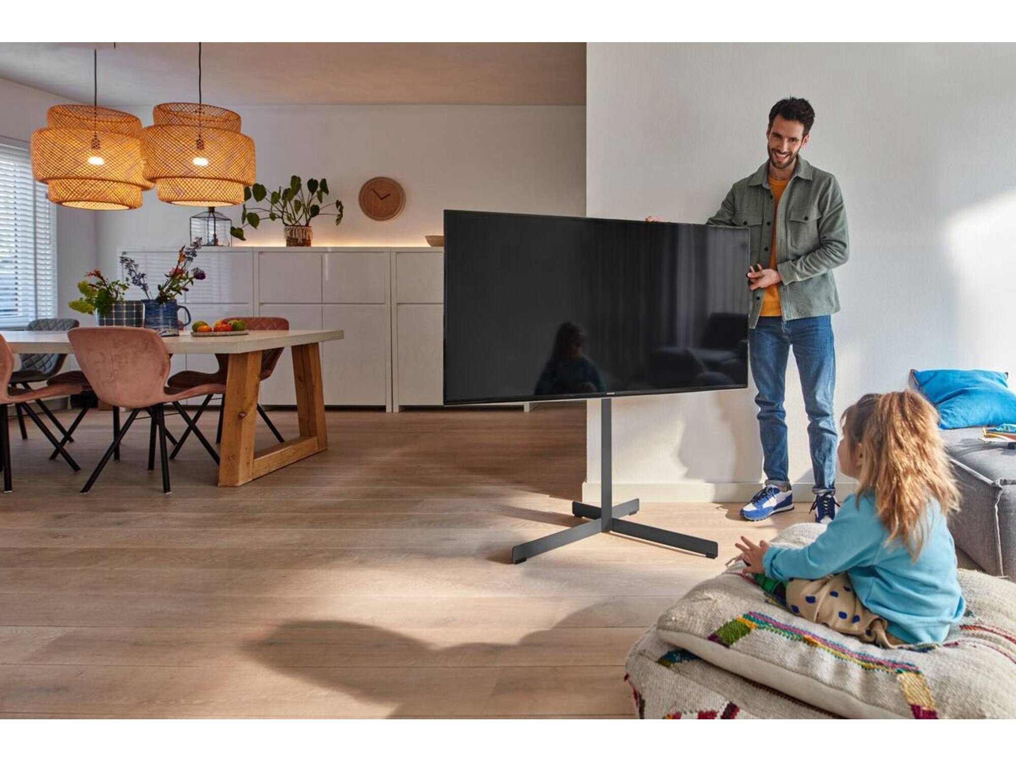 Vogel's TVS 3690 Zwart TV Vloerstandaard (40-77 inch)