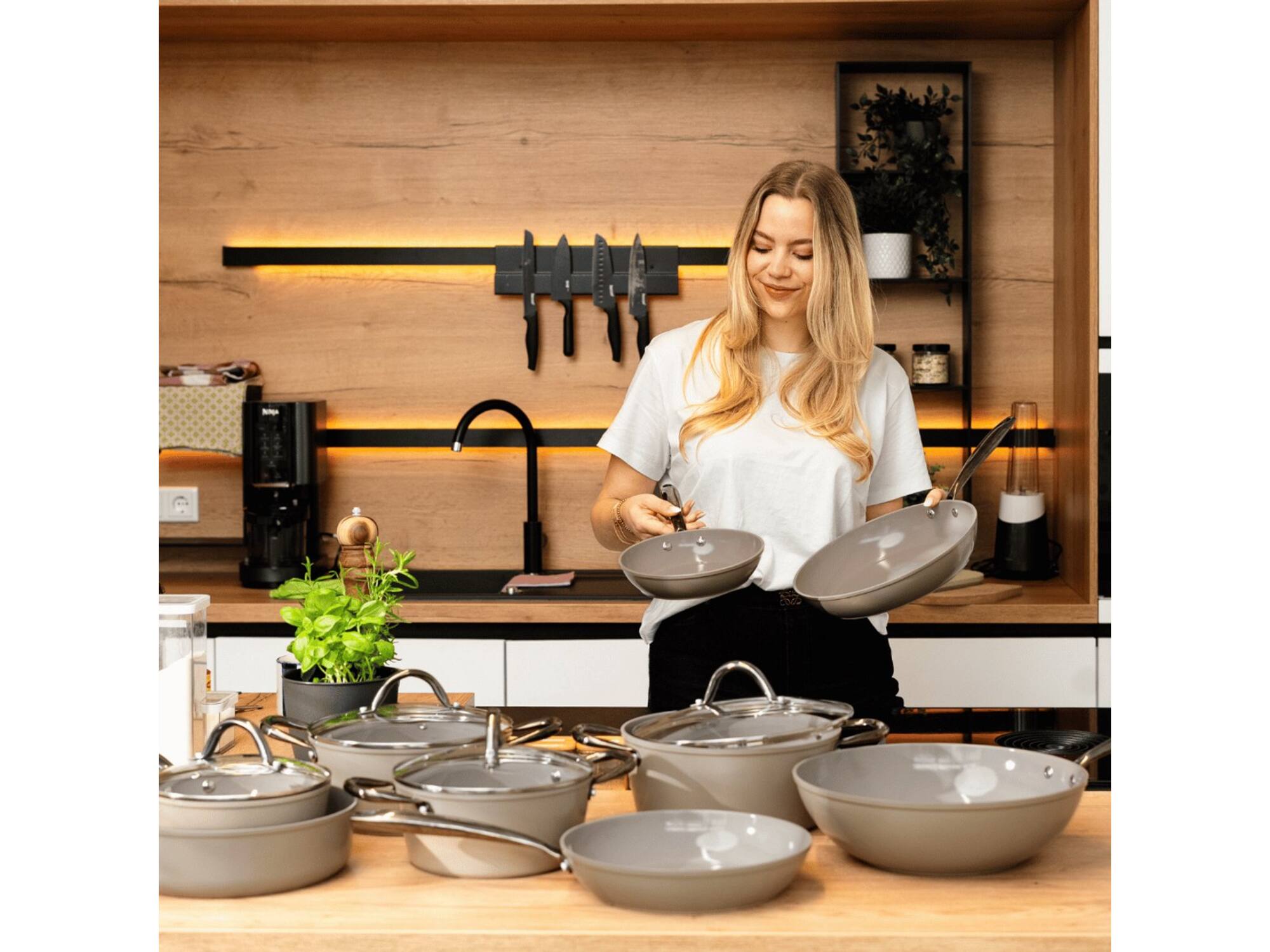 Cook & Pan Taupe of Mind Kookpan met deksel 22 cm