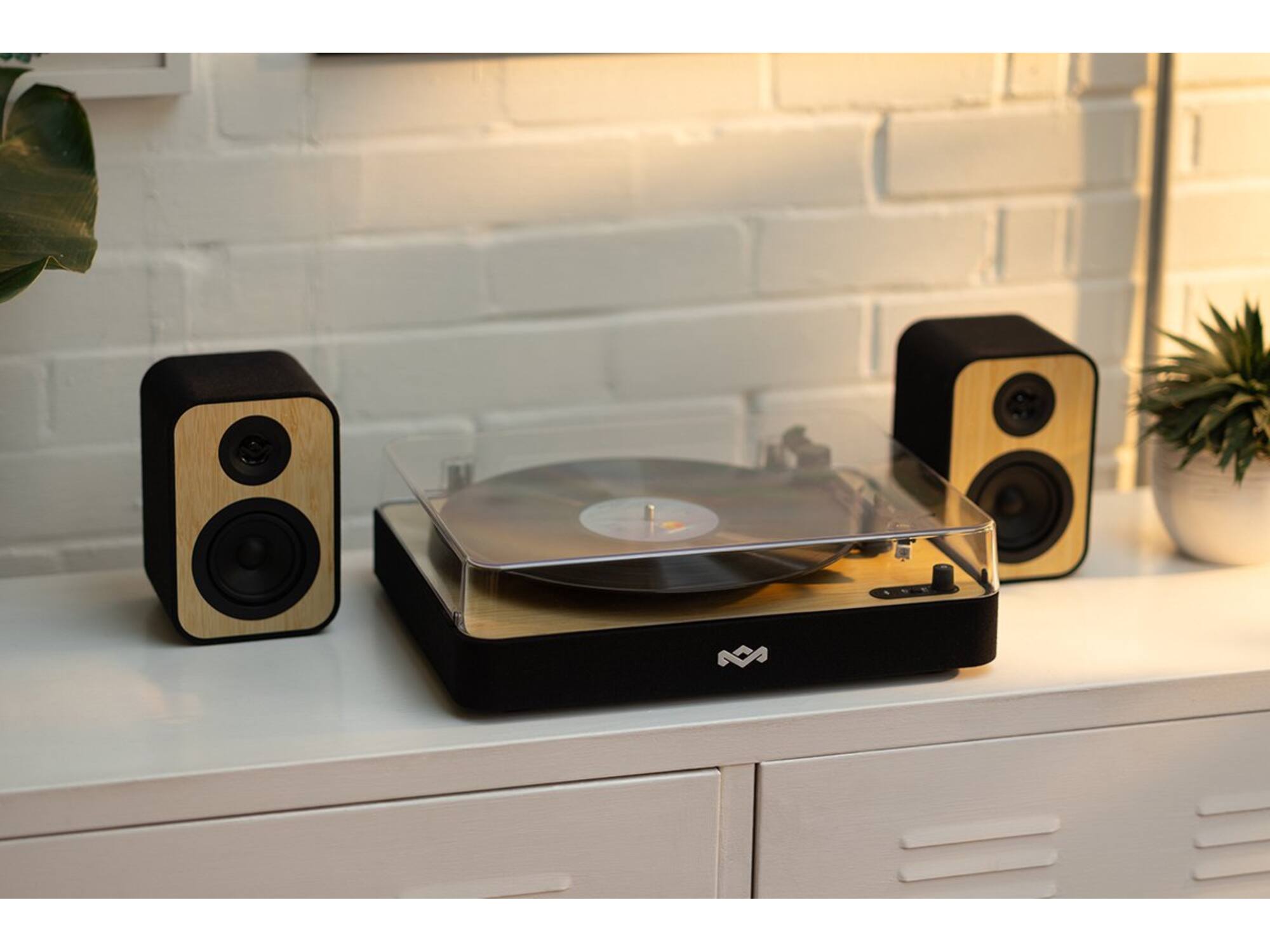 House of Marley Revolution Bruin