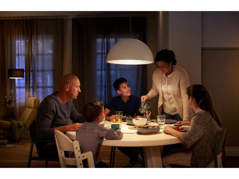 Philips LED kaarslamp E14 5,5W (40W) – Cool white