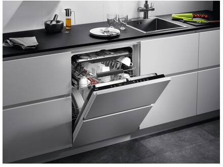 AEG FSE75768P GlassCare