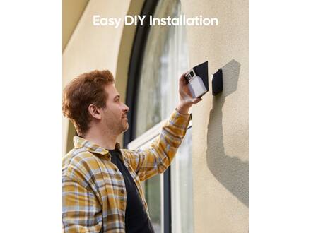 eufy Solar Wall Light Cam S120