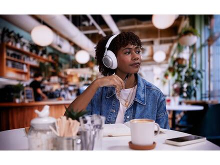 JBL Live 780NC Zwart