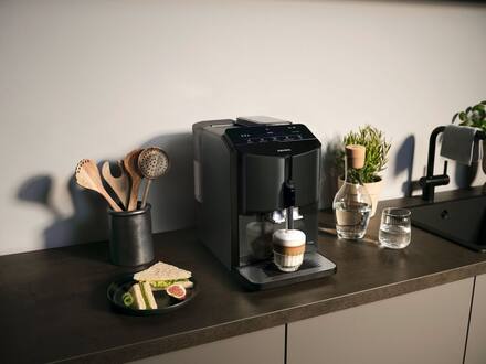 Siemens EQ300 TF301E09 Piano Black